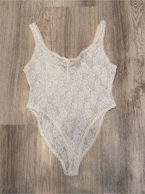 Dixie Belle White Floral Lace‎ Bodysuit Size Small Y2K Coquette